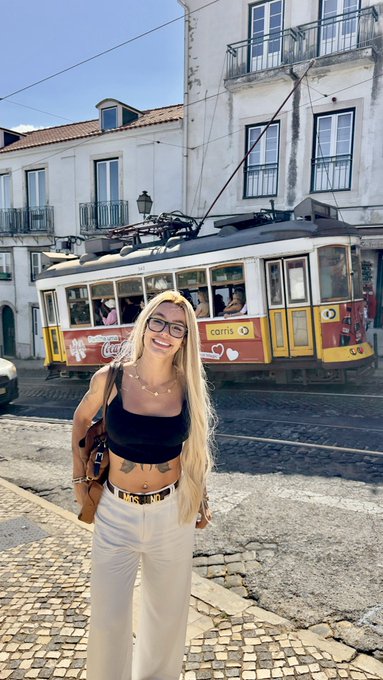 Esse bondinho leva at&eacute; o centro&hellip; mas eu levo at&eacute; o c&eacute;u kkk 😮&zwj;💨🥰 https://t.co/INYXvpb0jO