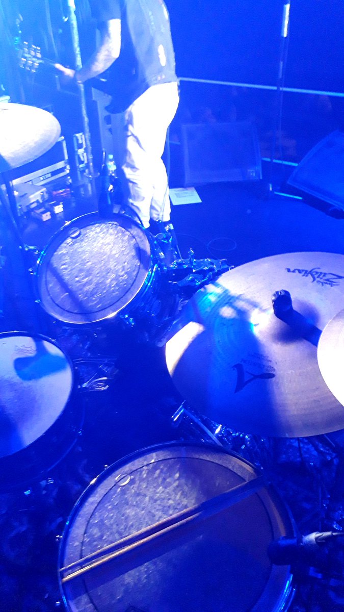 nicko1227's tweet photo. みなさん今日もお疲れ様でした！

スタッフ、演者様
そして、大事な大事なお客様様
ありがとうございました‼️
の、お疲れ様チャン🎵

＃AGGRESSIVEDOGS 主役
と、トータルパンクロックセッティングぅ
＃松山市　＃サロンキティ
＃ライブ https://t.co/nfHp6s43XX