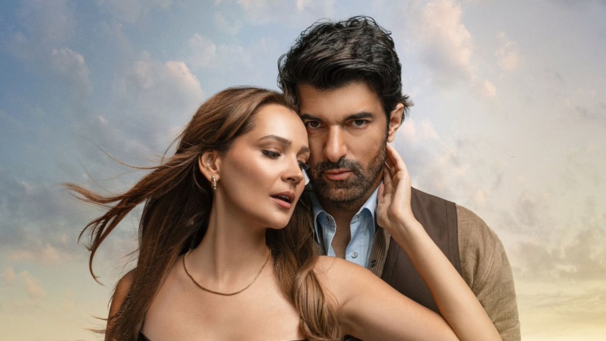🎬 #ShowTV’nin yeni dizisi #BereketliTopraklar büyük sürprizle geliyor!

#EnginAkyürek &amp; #GülsimAli, #TürkanŞoray ve #Kadirİnanır’ın unutulmaz sahnesini yeniden canlandıracak.
🔗 sokgazetesi.com.tr/engin-akyurek-…