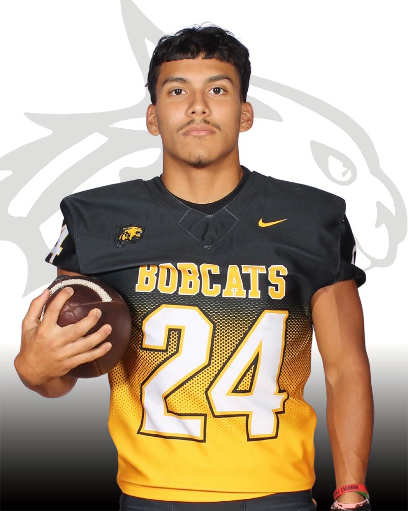 RHISD_Athletics's tweet photo. Rio Hondo 49
Hidalgo 10

QB Matthew Lopez
273 yds 5 TDs

RB Mario Lopez
208 yds 2 TDs

REC Michael Lopez
152 yds 3 TDs

REC Manny Perez
77 yds  1 TD

REC Sebastian Gonzalez
25 yds 1 TD https://t.co/3ekPg7xrcN