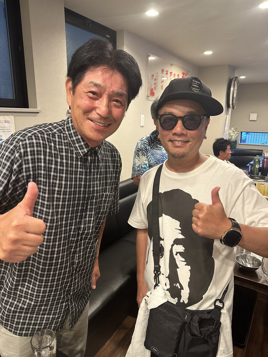 手拭いが全然売れないんで😣中日ドラゴンズのレジェンド、川又さんと梅田屋で飲んでます〜🍻