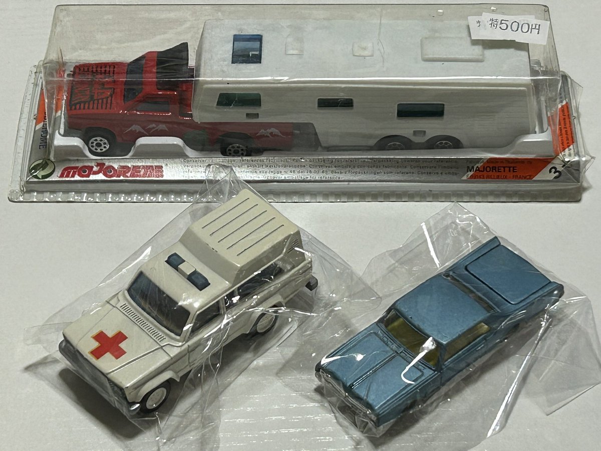 最近の購入品
フェラーリは買ってしまいます
アドバンやっと見つけた❣️
フリマにて　DXキャンピングカー
箱付きで500円！ラッキーでした😊😊　

#ホットウィール　#ミニカー
#マジョレット