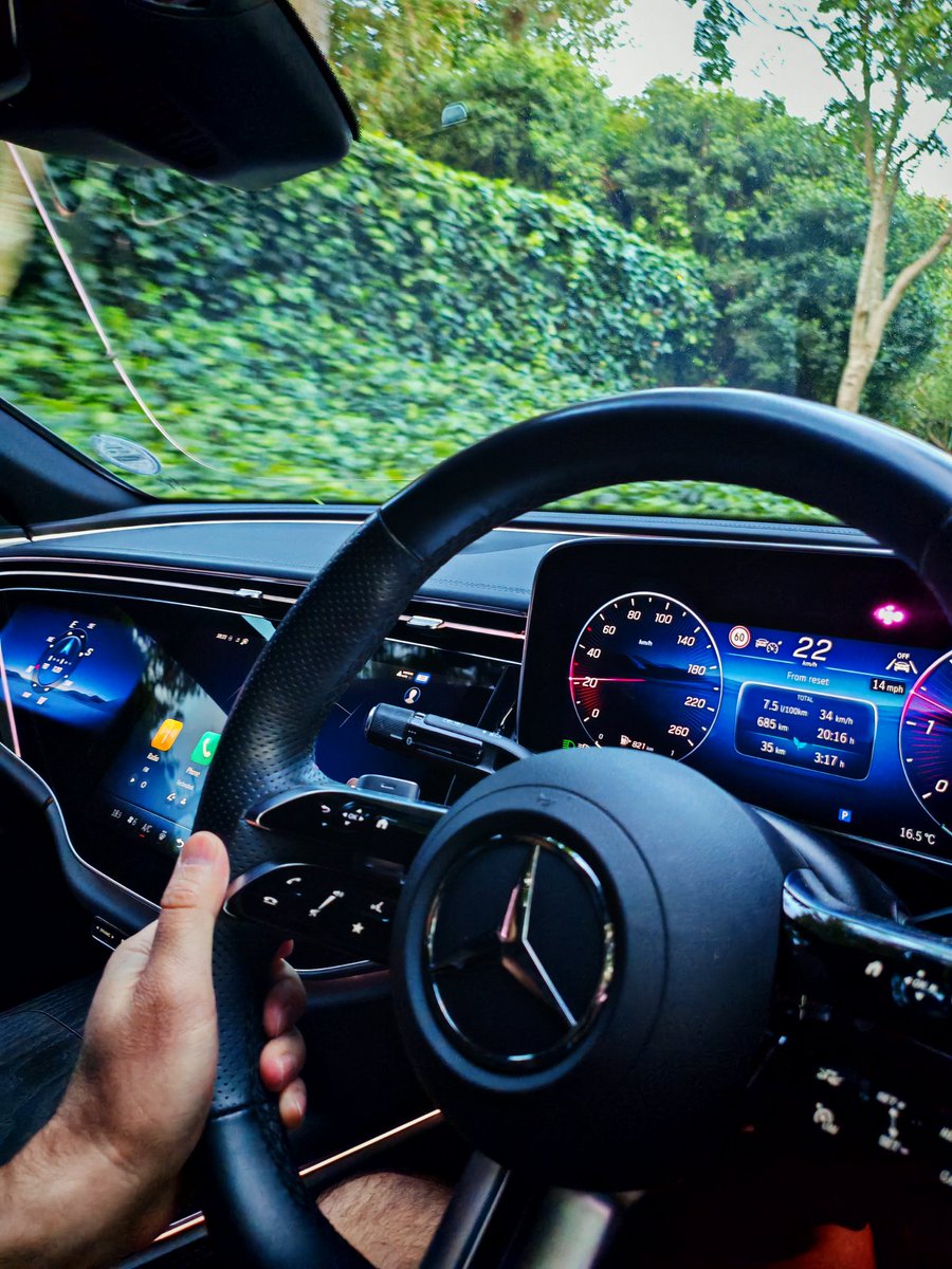 TechnoBokMedia's tweet image. Incredible technology meets ultimate elegance and efficiency.
The latest-generation @MercedesBenz_SA Mercedes-Benz E-Class is easily at the pinnacle of its segment.
#MercedesBenz
#EClass
#Hyperscreen
#Saloon