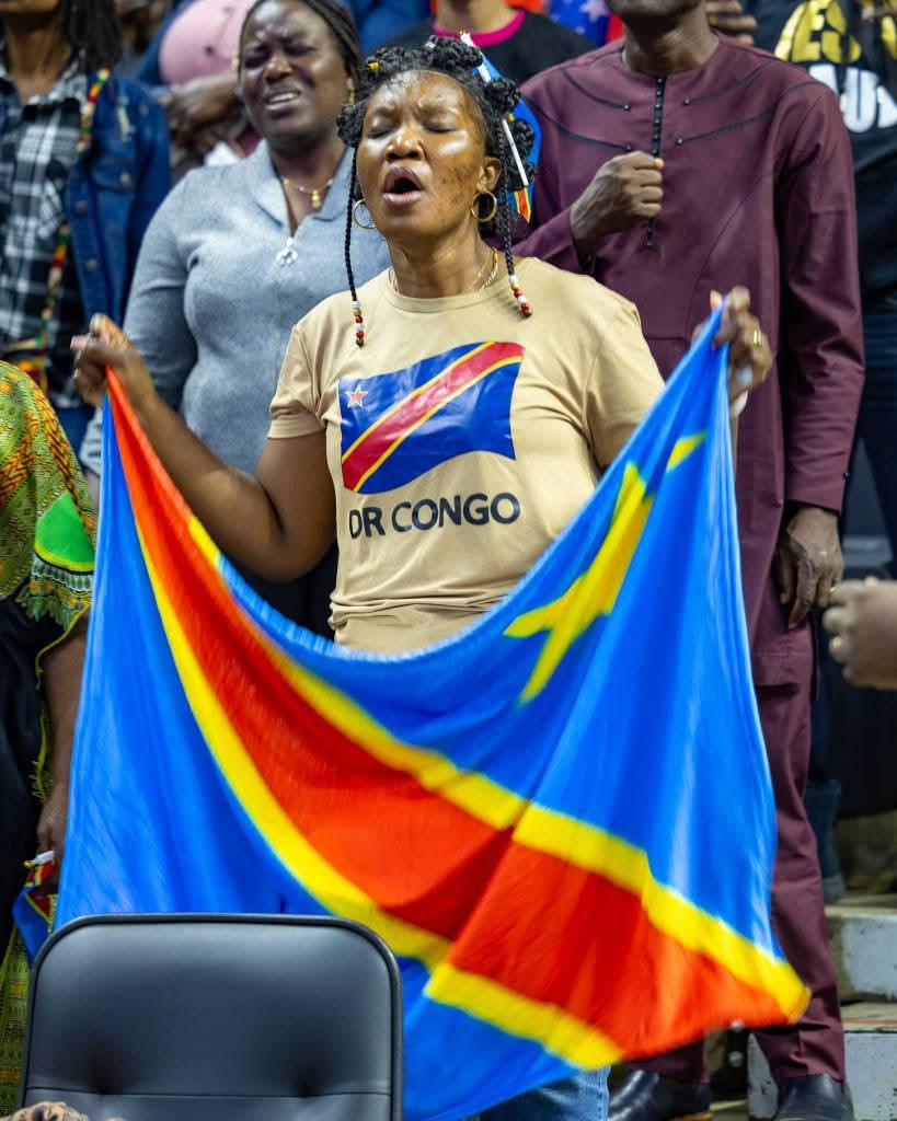 BlaiseKanda2's tweet photo. ♥️🇨🇩♥️🇨🇩♥️🇨🇩♥️🇨🇩♥️🇨🇩♥️🇨🇩 https://t.co/CZnmU7pHvE