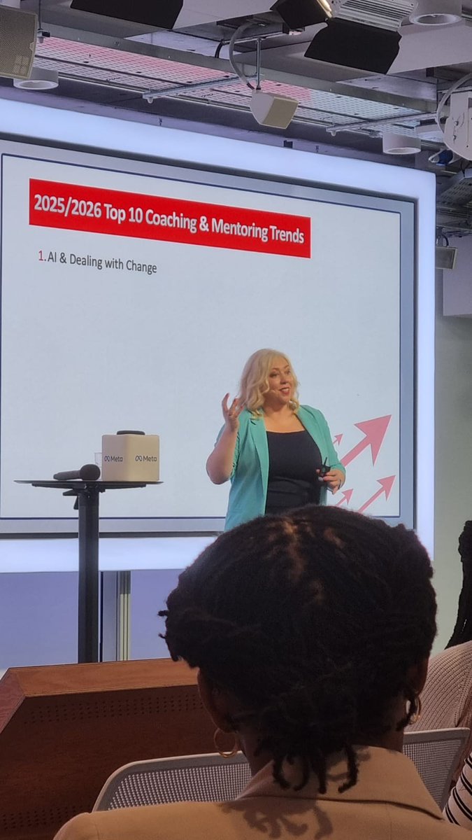 STEMTeachIntern's tweet image. We were treated to an inspiring morning with @CWITirl  last week at the @Meta head office. Key speaker Fiona Buckley shared brilliant insights that left us inspired💫

@30percentclubIE #IrishManagementInstitute

#STEMLearning #InspiringInnovativeLearning