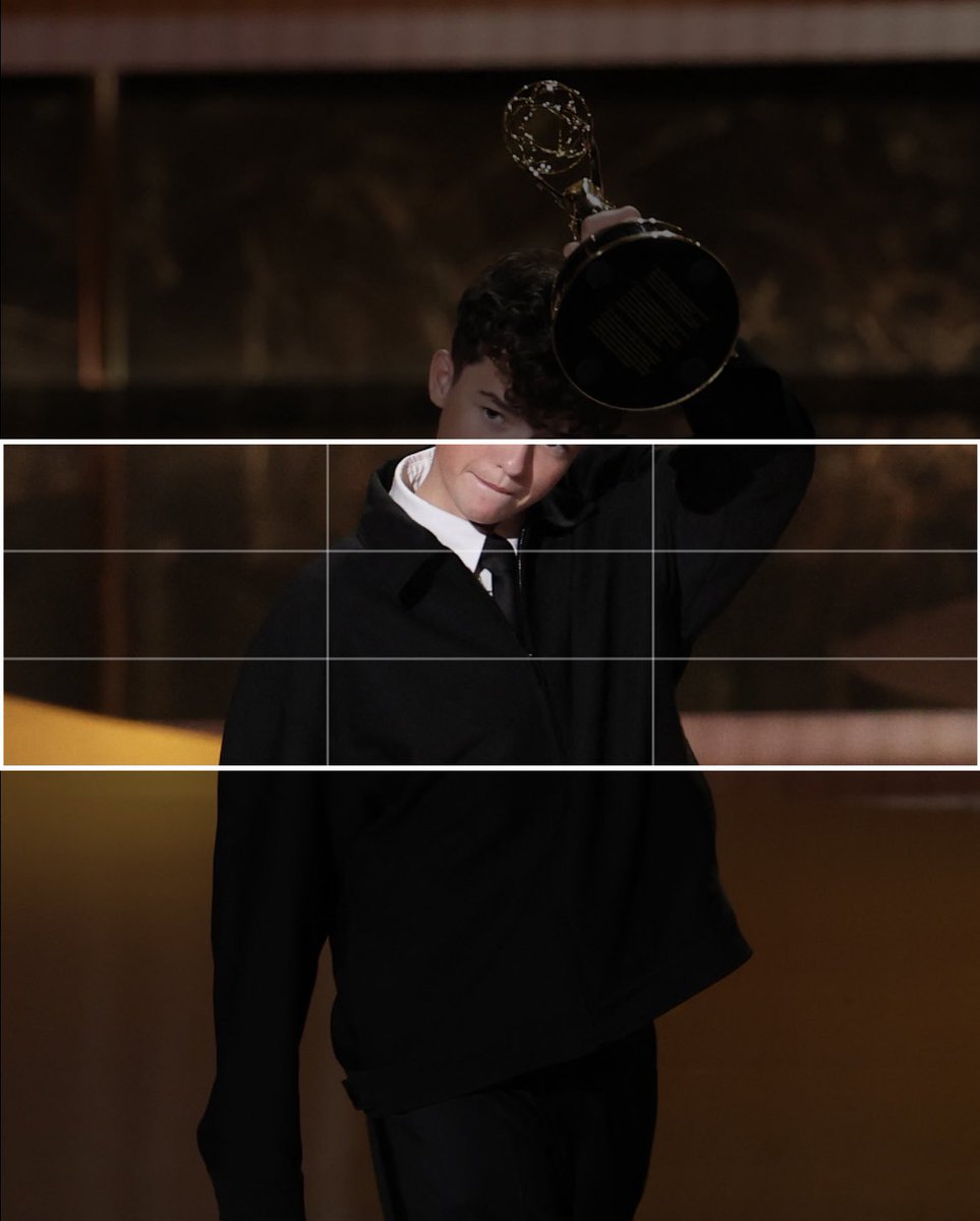 NetflixUK's tweet image. Anyone know how I get this to fit in my header?