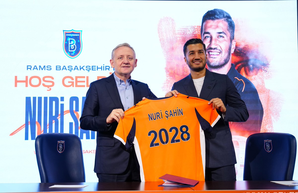 ibfk2014's tweet photo. ✍️🧡💙 Kulübümüz, teknik direktör Nuri Şahin ile 3 yıllık sözleşme imzaladı. 

Basın toplantı odamızda gerçekleştirilen imza töreninde Başkanımız Göksel Gümüşdağ yer aldı. https://t.co/J2cPOJ0Qd9