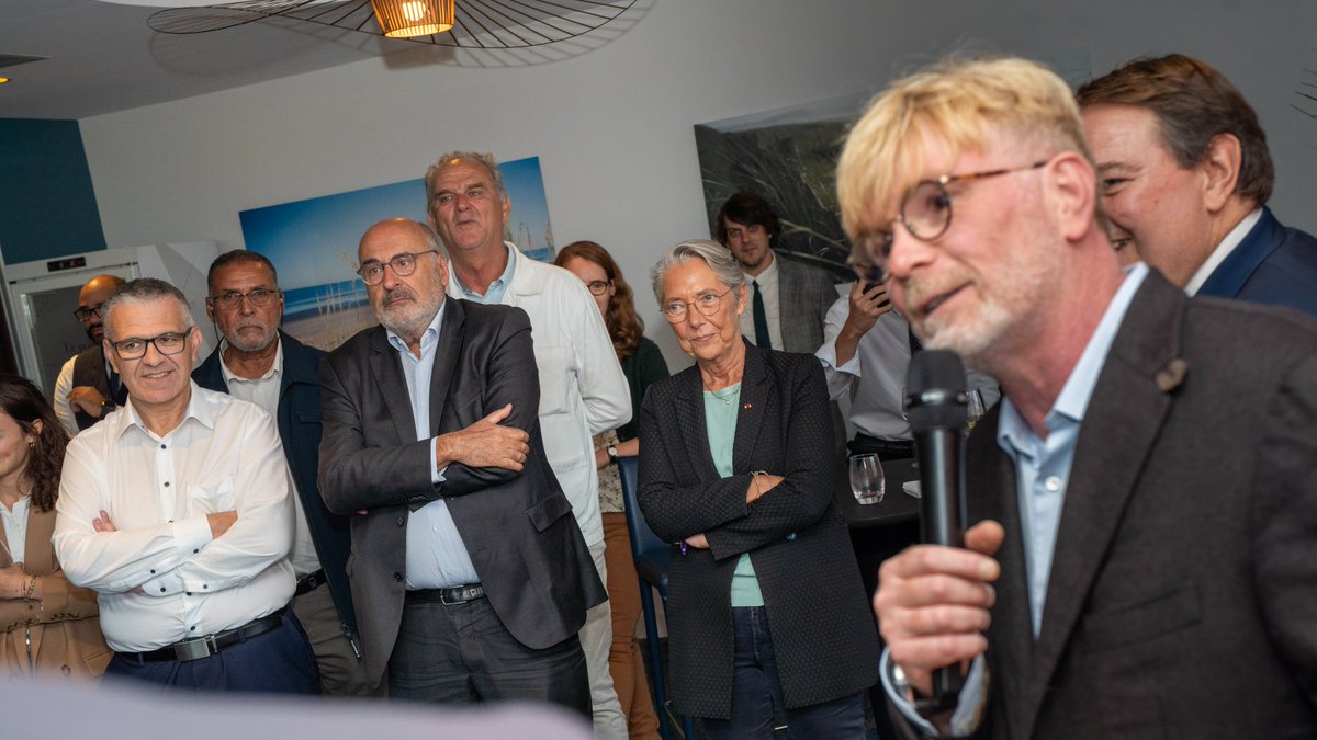 DeputesDem's tweet photo. Ouverture de nos Journées parlementaires à Cabourg, dans la circonscription de @christoblanchet ! 💬
Heureux d'accueillir nos partenaires @Elisabeth_Borne, @HerveMarseille, @BertrandBouyx. Nous sommes convaincus que le dialogue et l'action collective sont indispensables. #JPDem https://t.co/O7F0HY3vni