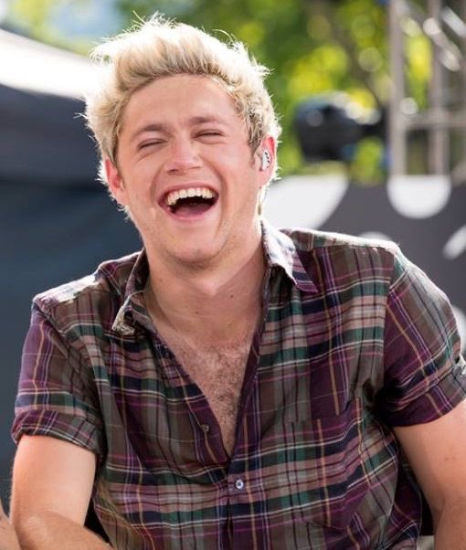 Ls28_Zp25's tweet image. #NiallsMonth❤️

Day 15 - Niall smiling❤️Niall looks absolutely beautiful smiling and happiness suits him🥹🧡

#ProjectNiall #WeLoveYouNiall