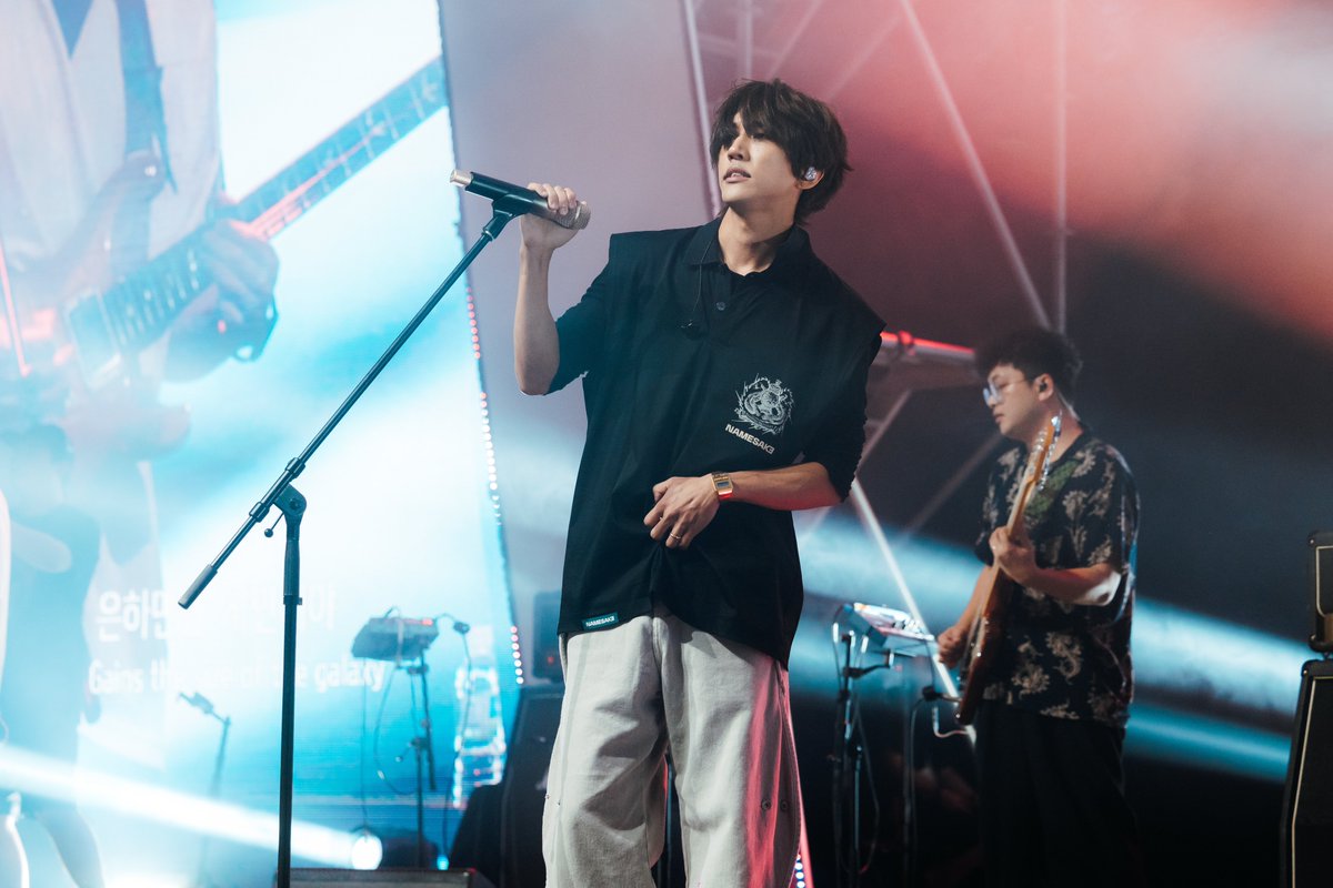 official_lsy's tweet photo. 𝗠𝗨:𝗖𝗢𝗡 𝟮𝟬𝟮𝟱 >>> 𝗕𝗲𝗵𝗶𝗻𝗱 𝗣𝗵𝗼𝘁𝗼
아시아 최대 규모의 뮤직엔터테인먼트 페어, 뮤콘 쇼케이스 현장을 만나보세요🙌
#이승윤 #LEESEUNGYOON
#MUCON #뮤콘 https://t.co/40K0SUTnnK