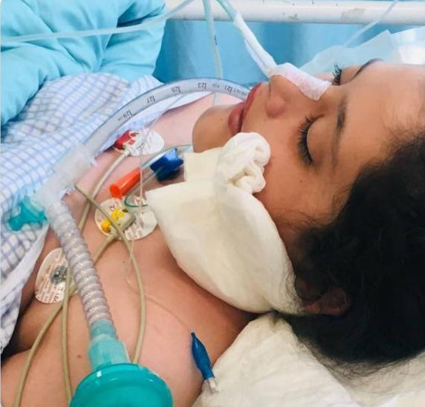 سه سال پیش امروز، نامت را می‌دانستیم. در دل‌مان چیزی شبیه یک گردباد بود، امیدی هم گوشه‌وکناری که چشم‌هایت را باز کنی، بلند شوی و به شهرت برگردی...
#مهسا_امینی