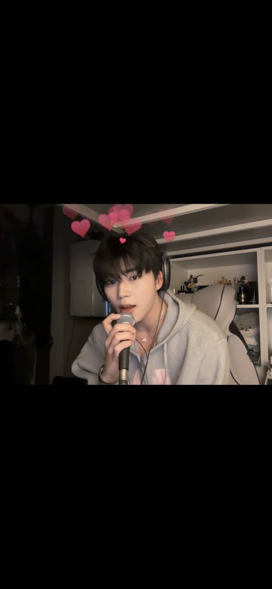 250915 🧸📷💬 [5:56pm kst]

- what song could it be
- ㅎㅎㅎㅎㅎ
- the owner released the picture first coolly