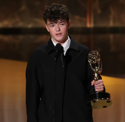 evolutionaryOG's tweet photo. @NetflixUK Owen Cooper said this during his Emmy acceptance speech.

"I was nothing about three years ago, I'm here now" and "If you listen, you focus and you step out of your comfort zone, you can achieve anything in life" 🔥 https://t.co/k1hDY1gUyg