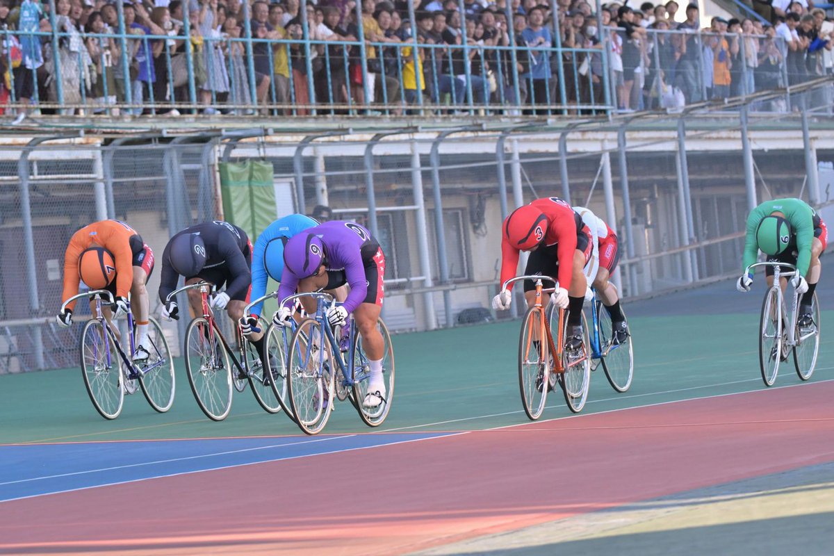 keirin_web's tweet image. 第41回共同通信社杯競輪 GII
#南修二 選手がGII初優勝をしました。おめでとうごさいます！

#福井競輪　#第41回共同通信社杯