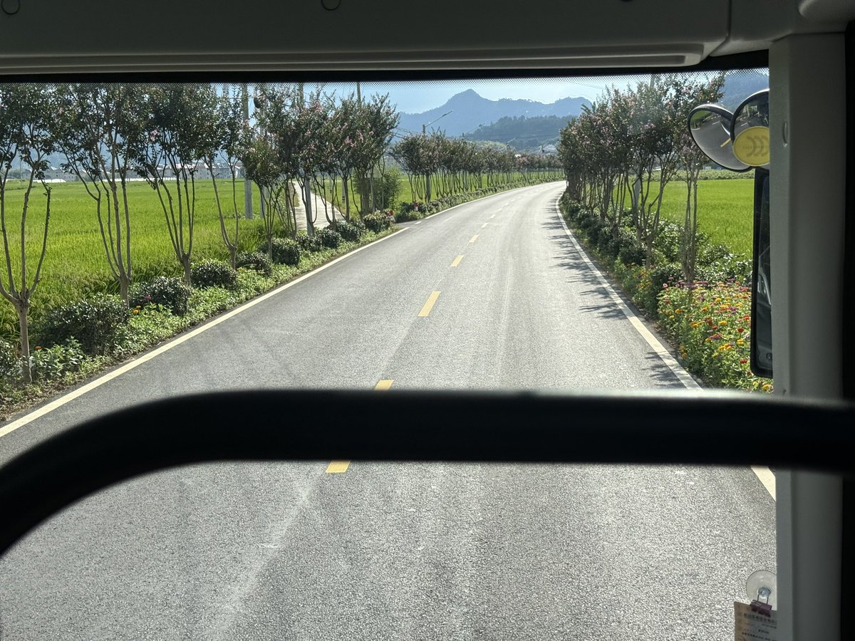 下乡，但是能住汉庭( ̀⌄ ́)