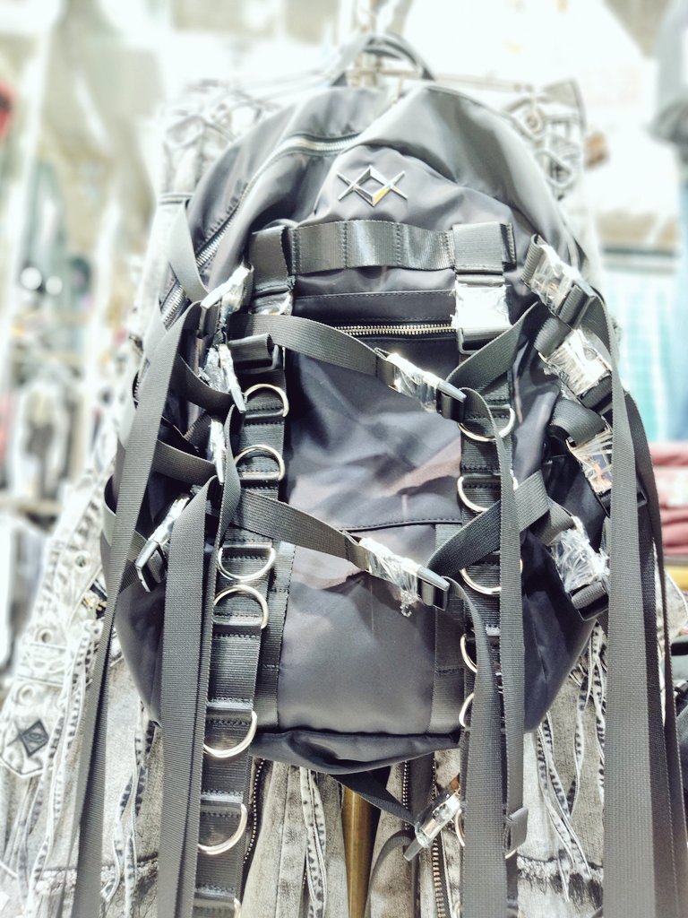 TRAVAS_LAX2's tweet photo. ✨【新作紹介】✨

REFLEM、TRAVAS TOKYO、最新作多数入荷済み🆕
数量限定＆早い者勝ちです⚡
ご来店お待ちしております😆

日頃のご愛顧に感謝を込めて…
🔻オープニングセール開催中🔻
🎁ガチャガチャイベント実施中
→ステキな商品が当たるチャンス🎉

#名古屋 #大須 #REFLEM #TRAVAS https://t.co/Cz3SPpNdCc