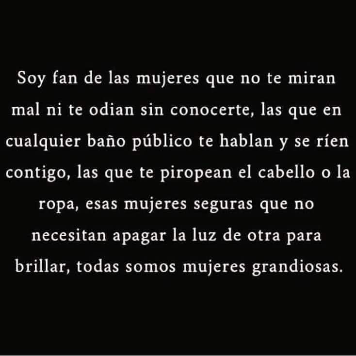 Soy Fan de aquélla que es capaz de decirte... QUÉ GUAPA TE VES HOY... o de aquella que te abraza sin motivos... de aquélla que no necesita hablar mal de tí para Brillar...
Soy Súper Fan! Aprenda a,ser leal con su Raza EN TODOS LOS ASPECTOS y no a destruirla!
Lealtad a Mil \0/