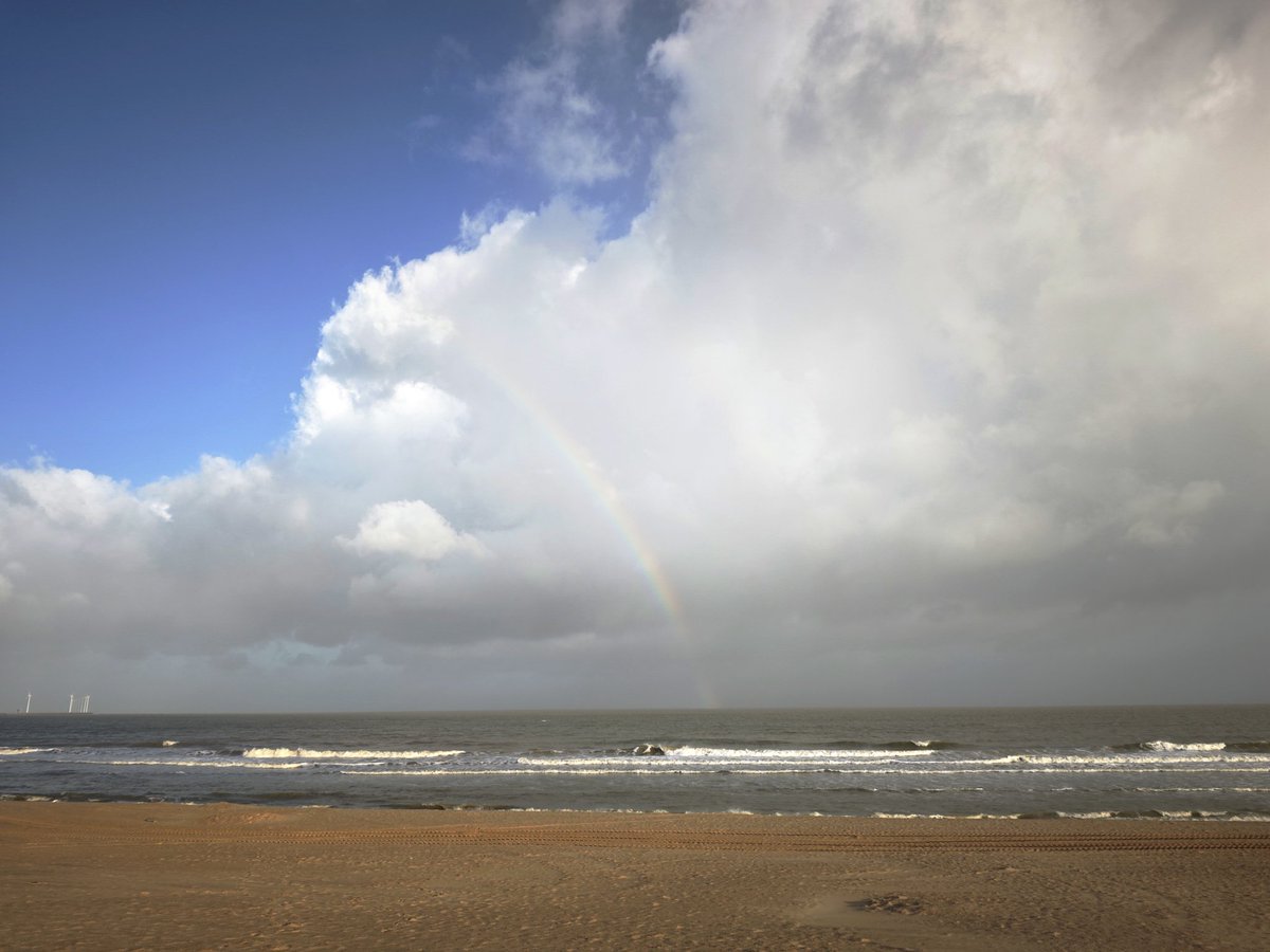 Greet Velghe (@velghegreet1) on Twitter photo Frisse start π¨π¨π¨ Zon, wolken, regenboogjes en veel wind. #vrtweer 7u30/ 8u30. #SeptemberWeer #strandwandeling <a href="/LisetteOpTexel/">πππ€ππ₯π₯π ππππππ€π€ππ</a> .
Mooie dag gewenst π€ Frisse start π¨π¨π¨ Zon, wolken, regenboogjes en veel wind. #vrtweer 7u30/ 8u30. #SeptemberWeer #strandwandeling <a href="/LisetteOpTexel/">πππ€ππ₯π₯π ππππππ€π€ππ</a> .
Mooie dag gewenst π€