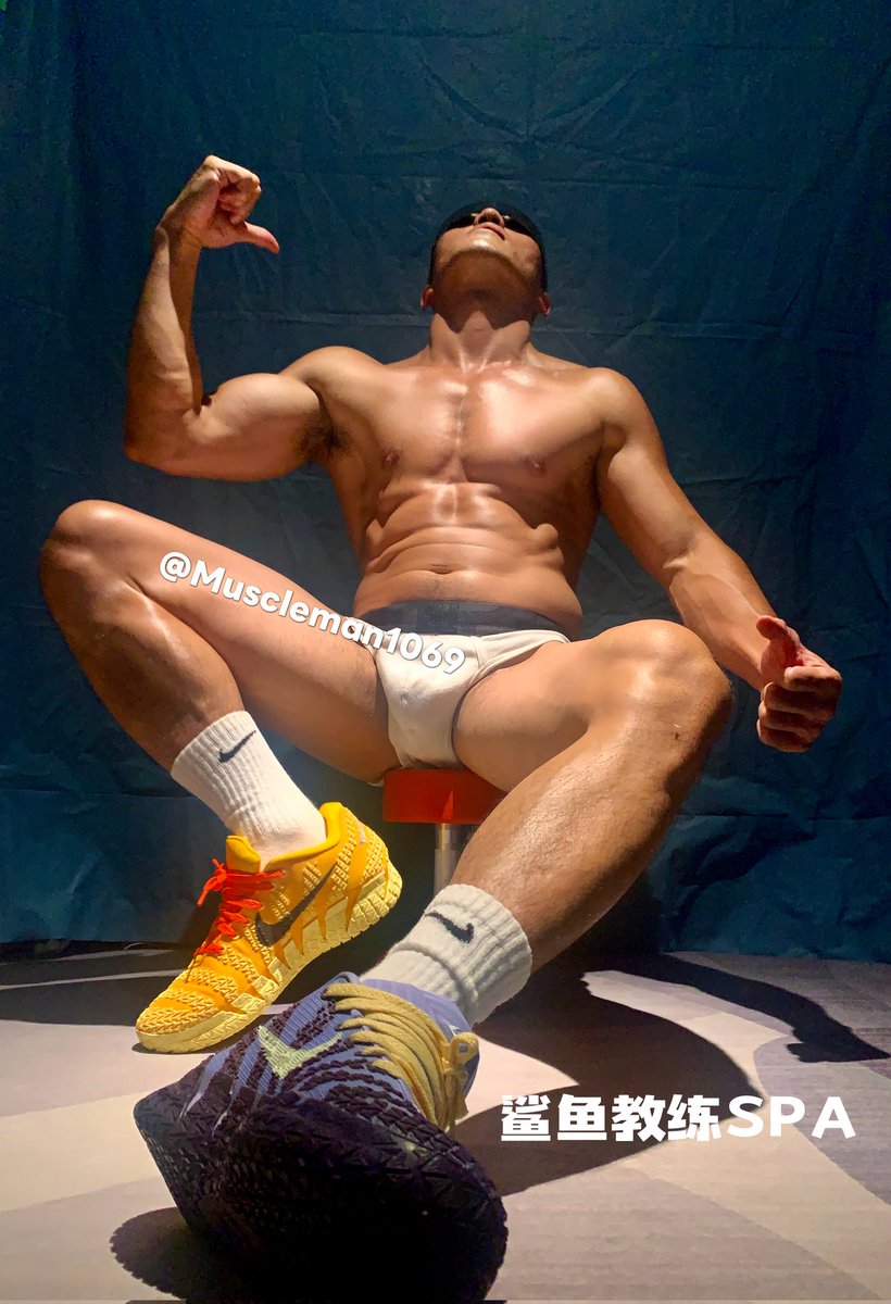 Muscleman1069's tweet image. 宝贝，好累，我这样很狼狈！