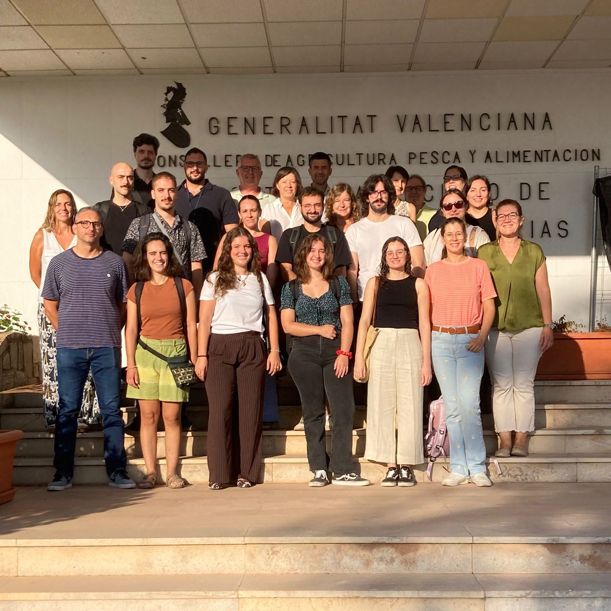 GVAivia's tweet image. 😃¡Seguimos con más buenas noticias! Hoy se han incorporan los primeros 1⃣5⃣ investigadores 👩‍🔬 #predoctorales del programa #MarisaBadenes. Realizarán su tesis doctoral en el IVIA durante los próximos cuatro años. ¡Bienvenidos compañeros!🎉