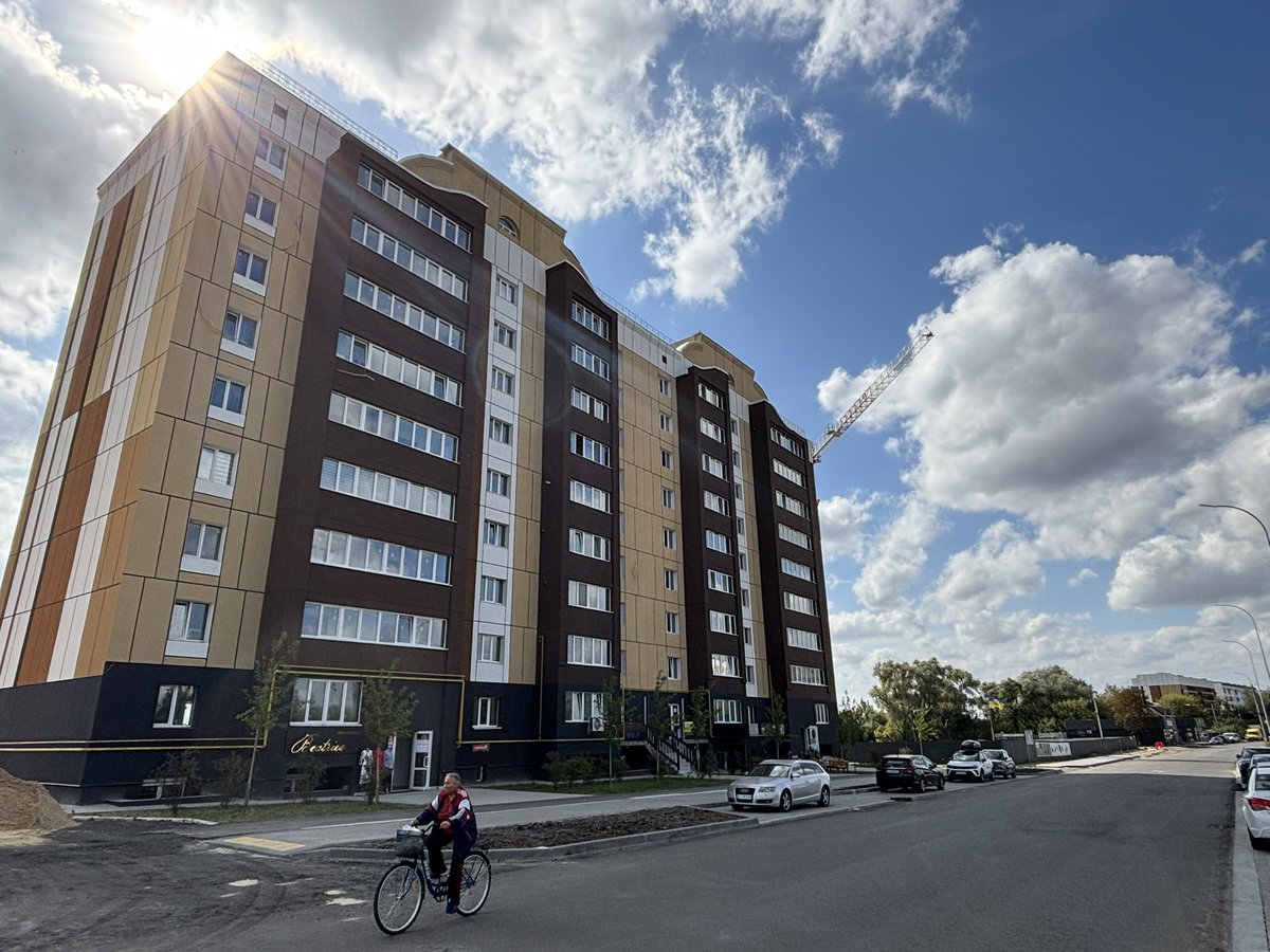 Borodyanka.

Same location, three years apart.

April 2022 vs Sept 2025.