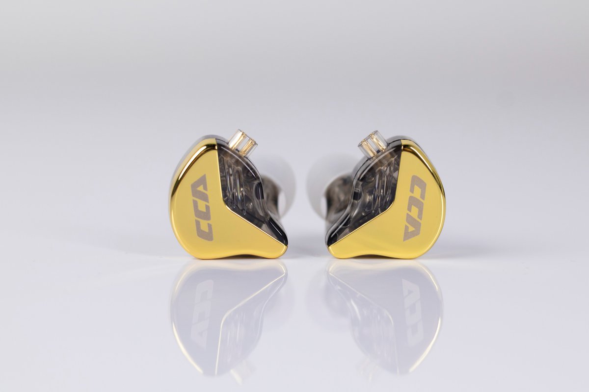 CCAHiFi's tweet photo. CCA CRA+ 🎶 Upgraded dynamic IEM with stronger bass, wider soundstage &amp; crystal highs. Lightweight, comfy &amp; built to last.

#CCACRAPlus #HIFI  #IEM #InEarMonitors #MusicGear #SoundQuality #MusicIsLife #HiFiAudio #MusicIsLife #イヤホン #音楽好きと繋がりたい  #高音質 #オーディオ https://t.co/83aYDCf3Ci