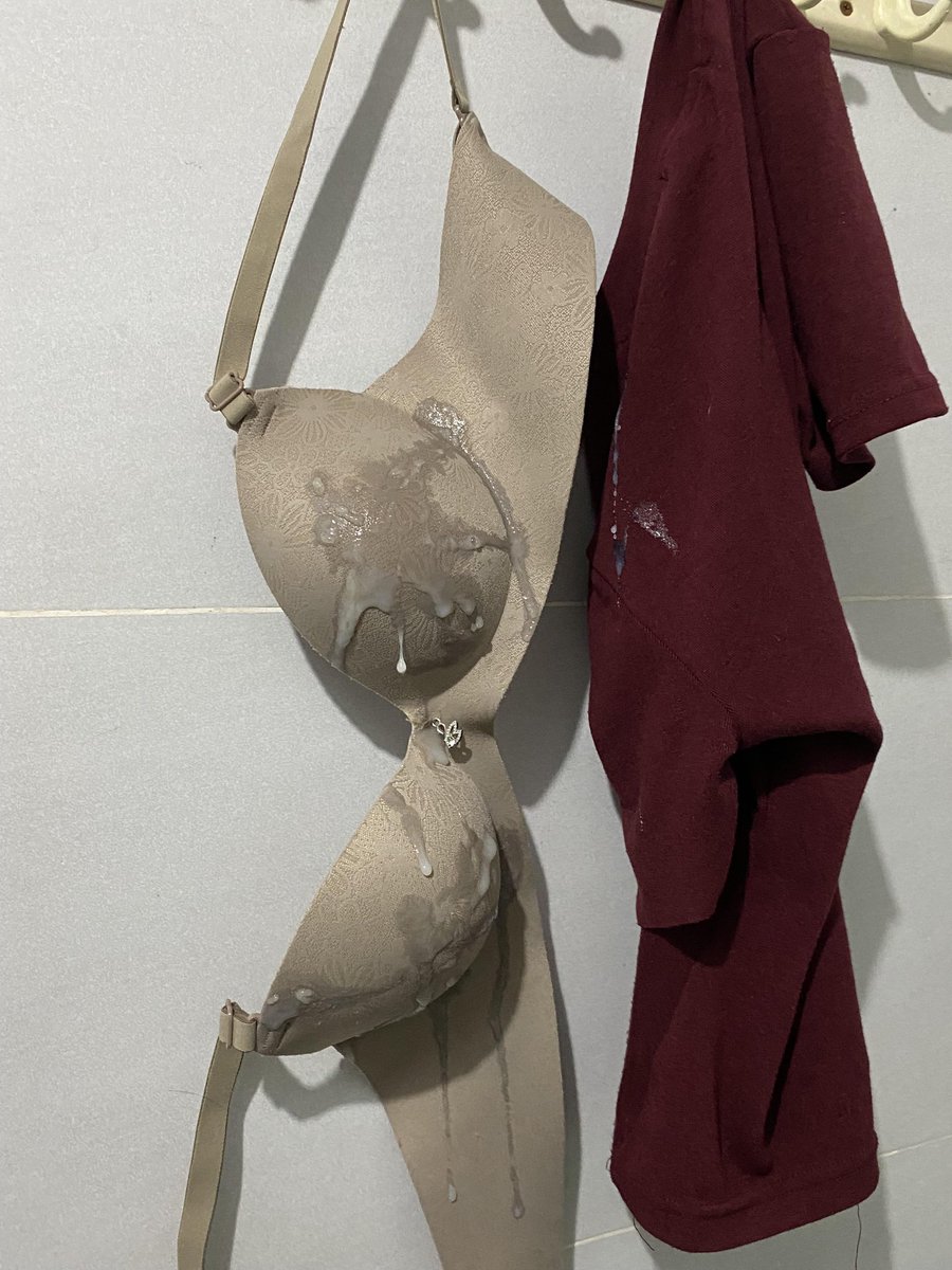 Girl sexy bra 18k tweet media