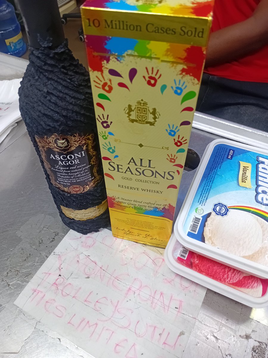 Let me start the day on my small first 🤣🤣