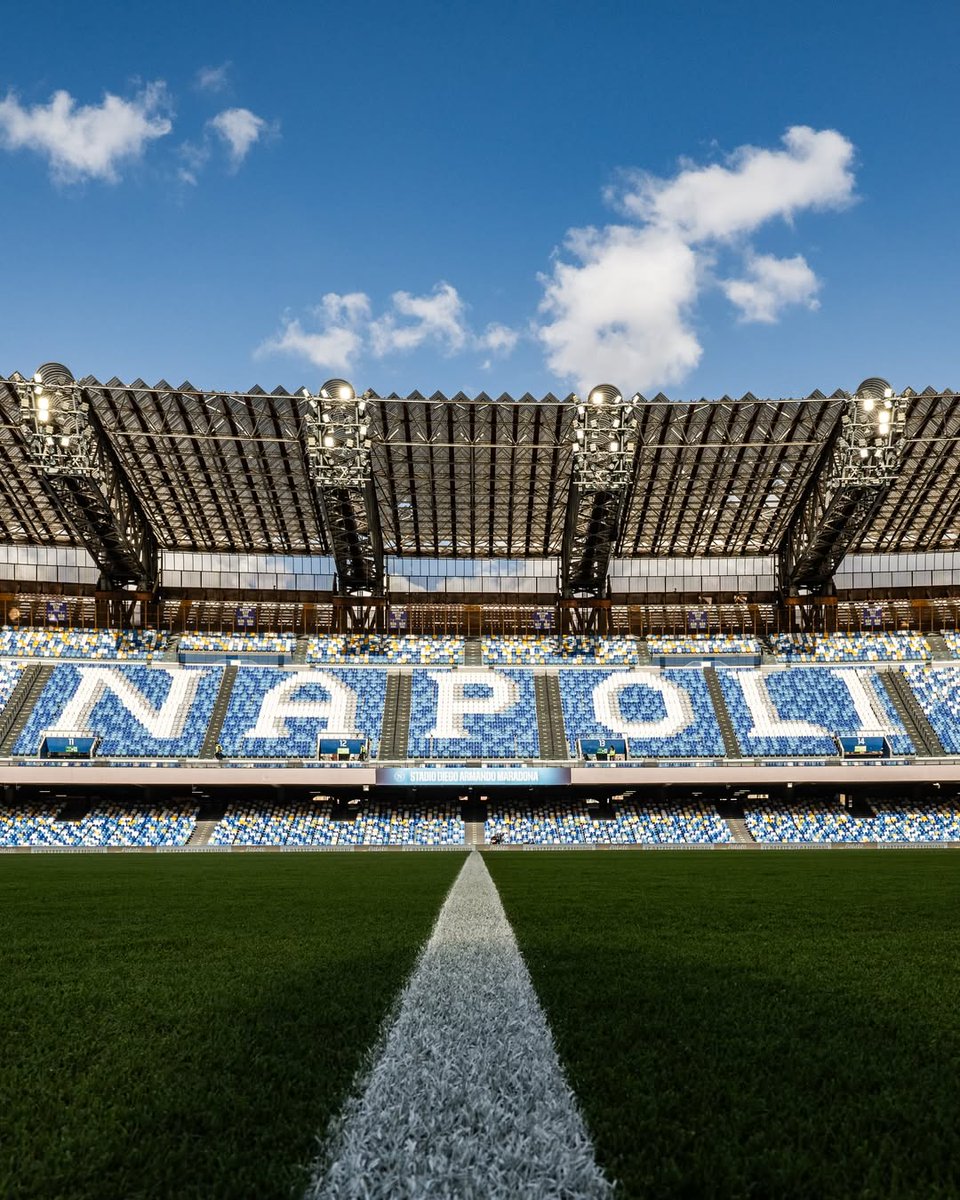 BowcomLineMark's tweet image. #BrilliantLines at the Stadio Diego Armando Maradona thanks to Bowcom line marking products 😍👌🏻🏟️🇮🇹⚽️

The pitch was marked using our Atom and our sustainable line marking paint 👏🏻🇮🇹

For more info on our full range of products, visit bowcom.com

📸 SSC Napoli