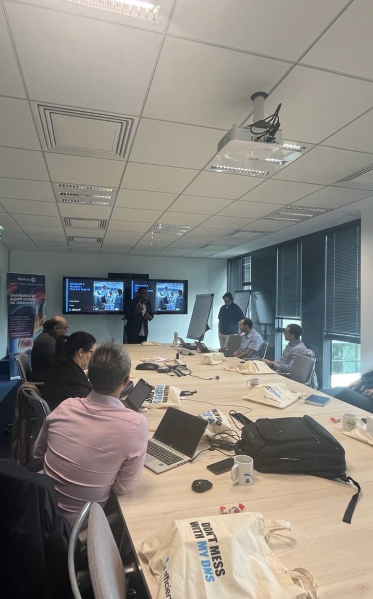 efficientip's tweet image. Retour en images 📸

Jeudi dernier : 1ère édition du Club des Experts avec EfficientIP &amp;amp; Westcon ! 🚀
Échanges, démos et bonnes pratiques pour les partenaires revendeurs 🙌

💡 Vous n’avez pas pu assister ? Ne manquez pas la Session 2 !

#ClubDesExperts #EfficientIP #Westcon