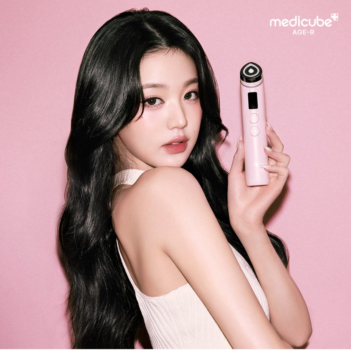 【新品未開封】メディキューブブースタープロ♡マイメロ ♡IVEウォニョンPICK Qoo10] メディキューブ [韓国正規品][新商品]チャン·ウォニョ