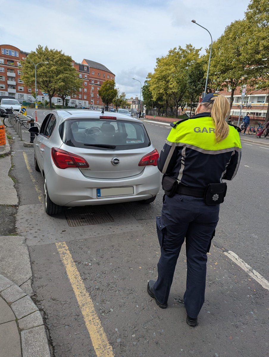 An Garda Síochána tweet media