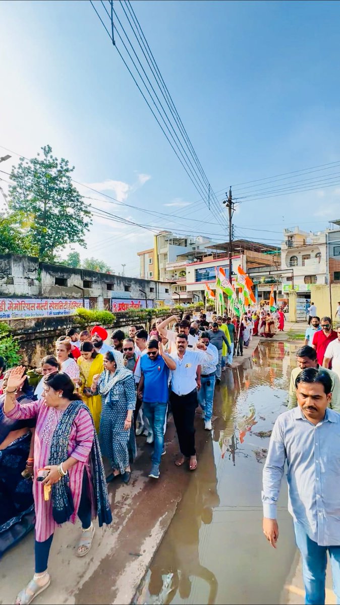 INCMP's tweet photo. कटनी में बिजली समस्याओं को लेकर जिला कांग्रेस कमेटी के मार्गदर्शन में पार्षद मौसूफ बिट्टू जी के नेतृत्व में घेराव किया गया। इस दौरान युवा कांग्रेस के जिला अध्यक्ष श्री दिव्यांशु मिश्रा, पार्षद श्रीमती प्रियंका बिट्टू सहित अनेक कांग्रेस नेता उपस्थित रहे। https://t.co/O65tV5goSB