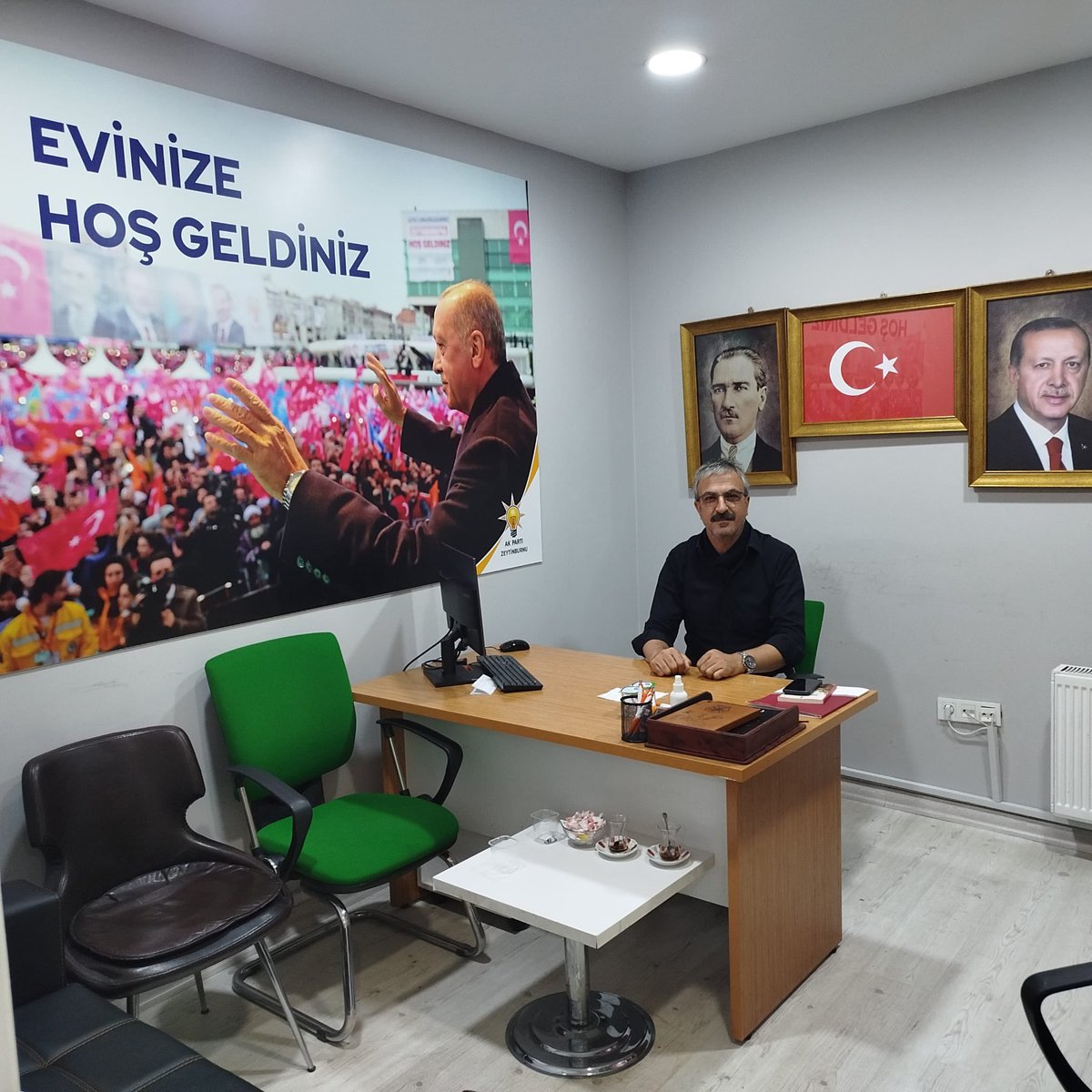 AK Parti Zeytinburnu (@akzeytinburnu) on Twitter photo Zeytinburnu İçin Nöbetteyiz🇹🇷
Bugün AK Parti Zeytinburnu İlçe Nöbetçimiz ilçe yönetim kurulu üyemiz
Ahmet Menek <a href="/Ahmet__Menek/">AHMET MENEK</a>
⏰10.00-17.00 arası
Soru, görüş ve önerileriniz için bizleri arayabilir veya ziyaret edebilirsiniz.
📞 0(212) 416 30 86
akuyelikistanbul.org Zeytinburnu İçin Nöbetteyiz🇹🇷
Bugün AK Parti Zeytinburnu İlçe Nöbetçimiz ilçe yönetim kurulu üyemiz
Ahmet Menek <a href="/Ahmet__Menek/">AHMET MENEK</a>
⏰10.00-17.00 arası
Soru, görüş ve önerileriniz için bizleri arayabilir veya ziyaret edebilirsiniz.
📞 0(212) 416 30 86
akuyelikistanbul.org
