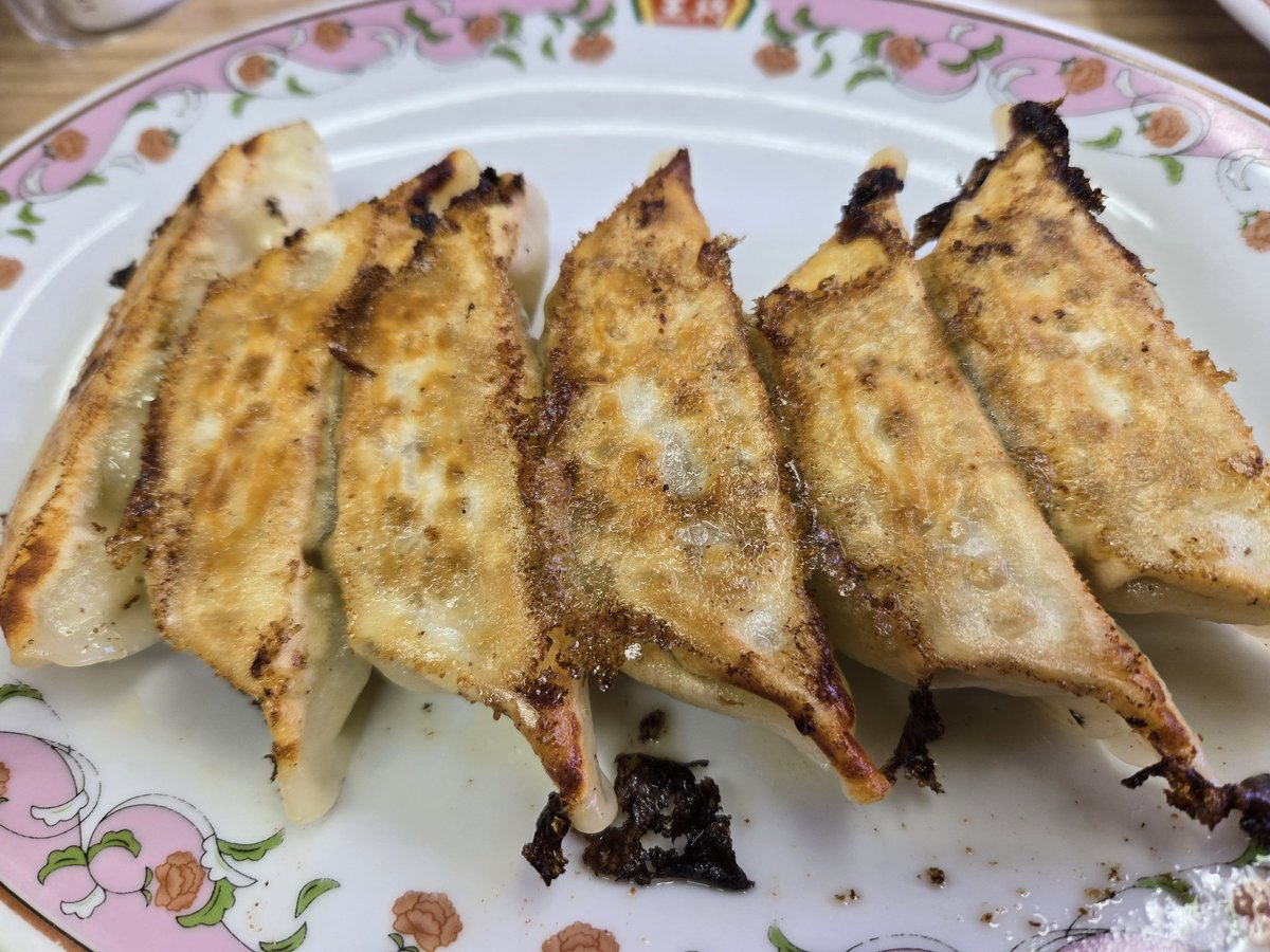 htanaka805's tweet photo. 今夜は餃子の王将で「豚キムチ」や餃子で呑んでます。 https://t.co/Y95nmM5ZMj