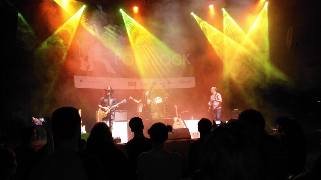 zaragoza_es's tweet photo. La principal plataforma de lanzamiento de grupos musicales y solistas jóvenes de Aragón, el concurso #PopyRock de @zgzjoven, te ofrece una nueva edición.
Recuerda: todos los componentes del grupo deben ser nacidos o residentes en Aragón en la actualidad y tener entre 14 y 30 años.
Inscripciones hasta el 21OCT
Info. > https://t.co/hALQKBoAR9