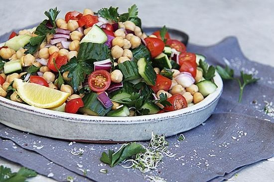 LAMuscle's tweet image. Mediterranean Chickpea Salad
A High-Protein Meat-Free Option
lamuscle.com/.../mediterran…

#chickpea #salad #learning #knowledge #diet #nutrition #lamusclerecipes #mediterrenean #healthy #stayfit #exercise #training #lookgood #summer #lean
