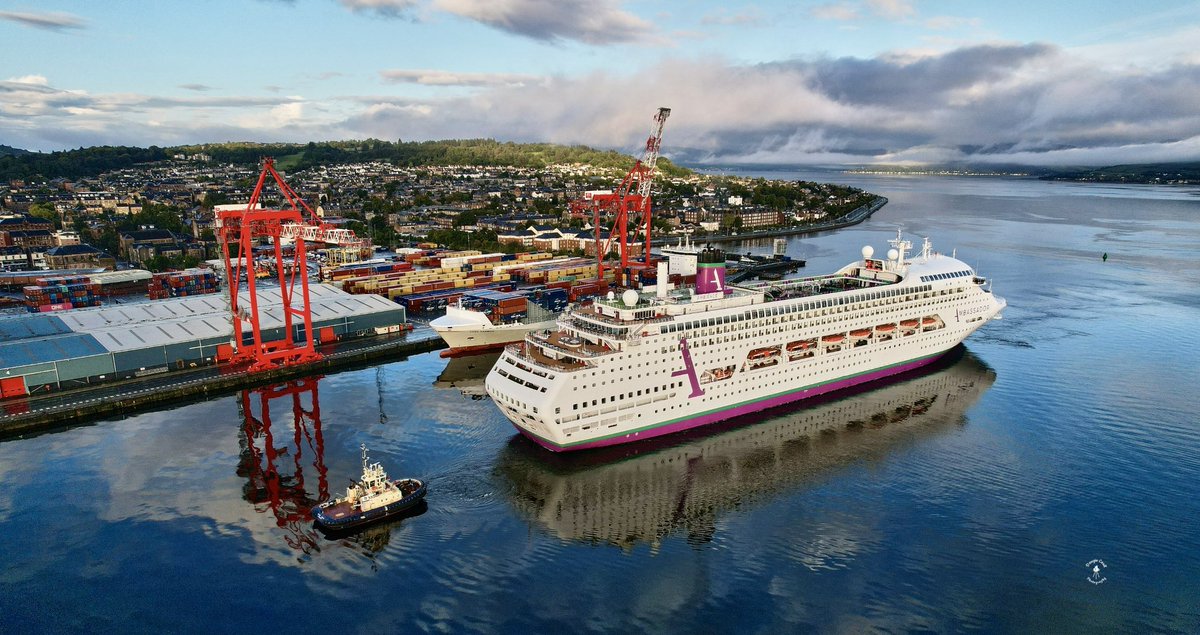 DougieCoullPix's tweet photo. Few early catches with more later π
#riverclyde #inveclyde #greenock #cruise #cruiseship #photography #maritime #shipping #ambience https://t.co/AC3jWrv7Eo