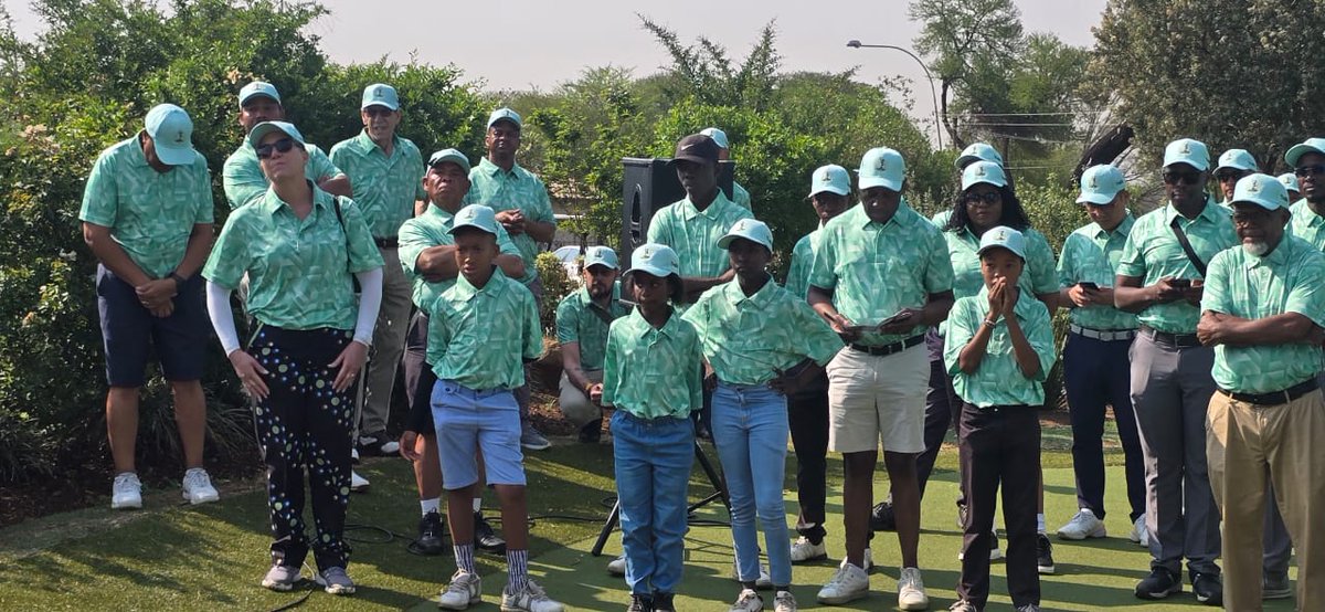 SANDF_ZA's tweet photo. The Chief welcomed all members, highlighting that by bringing the Chief Command and Management Information Systems Division golf day to Soweto, they not only changed the location but also redefined the purpose.
#SANDF
#CMIS
#SANDFGolfDay https://t.co/9tiTkps39E