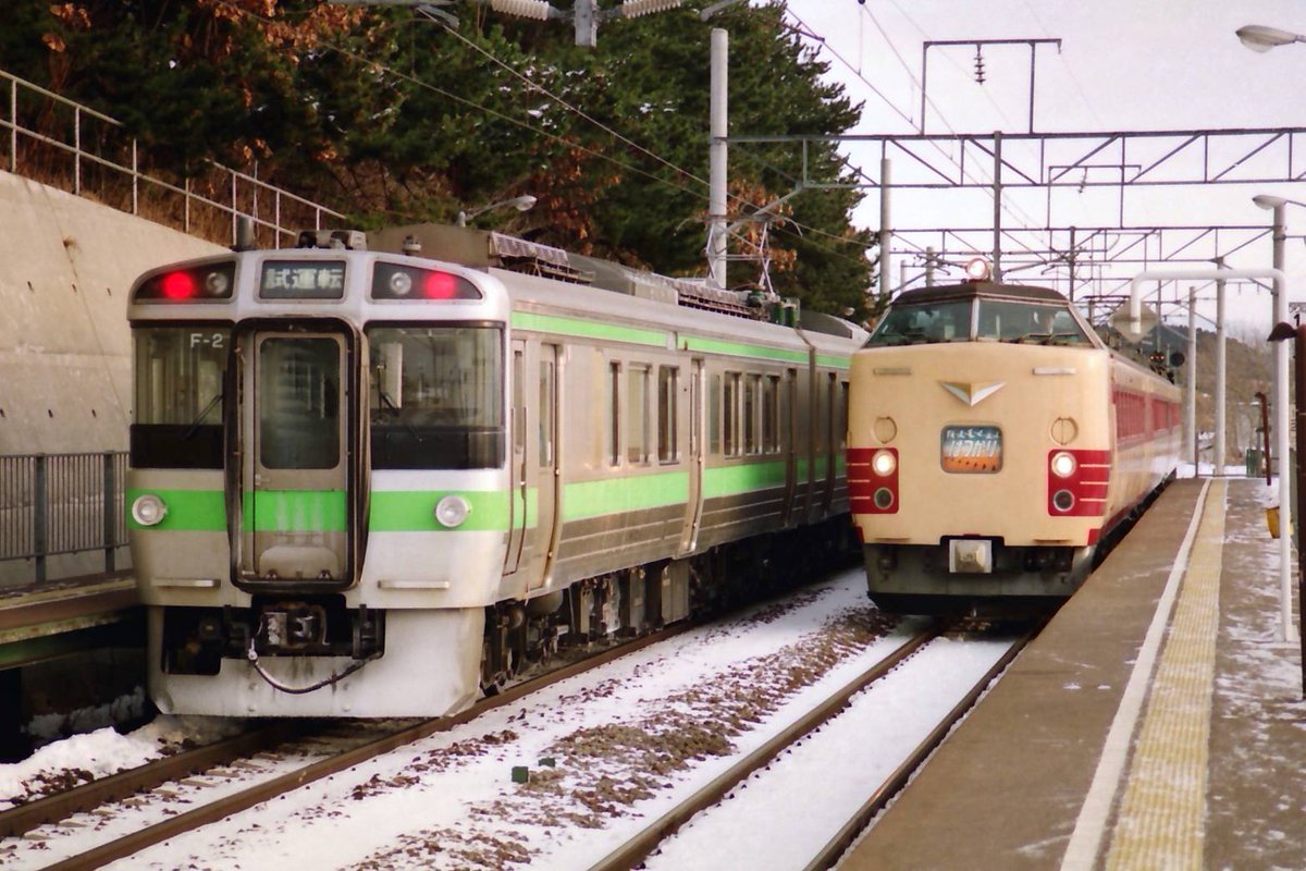 ec781_dora's tweet image. 海峡線・江差線で試運転を行った721系F-2編成
函館－新中小国を2往復走行

1993.1 撮影