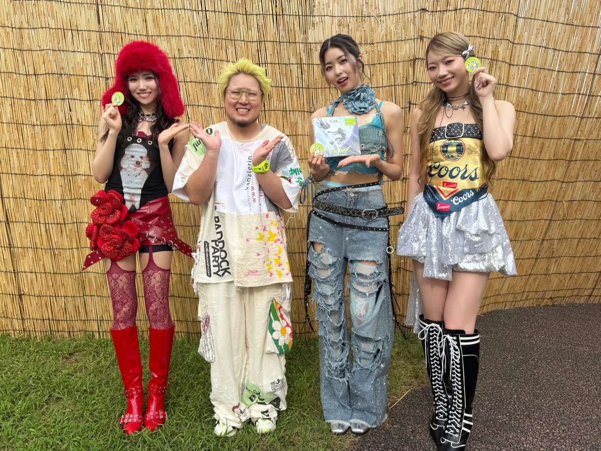 issue_is_coming's tweet image. #こっちのけんと さん(@SuppokoPeppoko)
with IS:SUE

➫ ROCK IN JAPAN FESTIVAL 2025

ありがとうございました！

 ┈┈┈౨ৎ┈┈┈
#RIJF2025 #ロッキン
#ISSUE #イッシュ #이슈