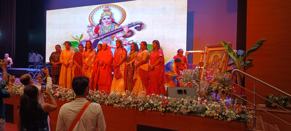 Sirohikiaawaz's tweet image. #Delhi #DanceDrama #BLSP
#IndianArtAndCulture #Ekal 
#EkalVidyalaya #BhavyaAyojan
#CulturalHeritage #DelhiEvent

दिल्ली में भारत लोक शिक्षा परिषद् महिला विभाग का ‘कृष्णमयी मीरा’ भव्य आयोजन,

भारत लोक शिक्षा परिषद्, राष्ट्रीय महिला विभाग द्वारा 14 सितम्बर 2025 को ओ.पी. जिंदल