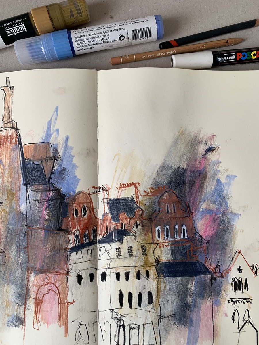Sketching yesterday in Edinburgh #mixedmedia #sketchbook