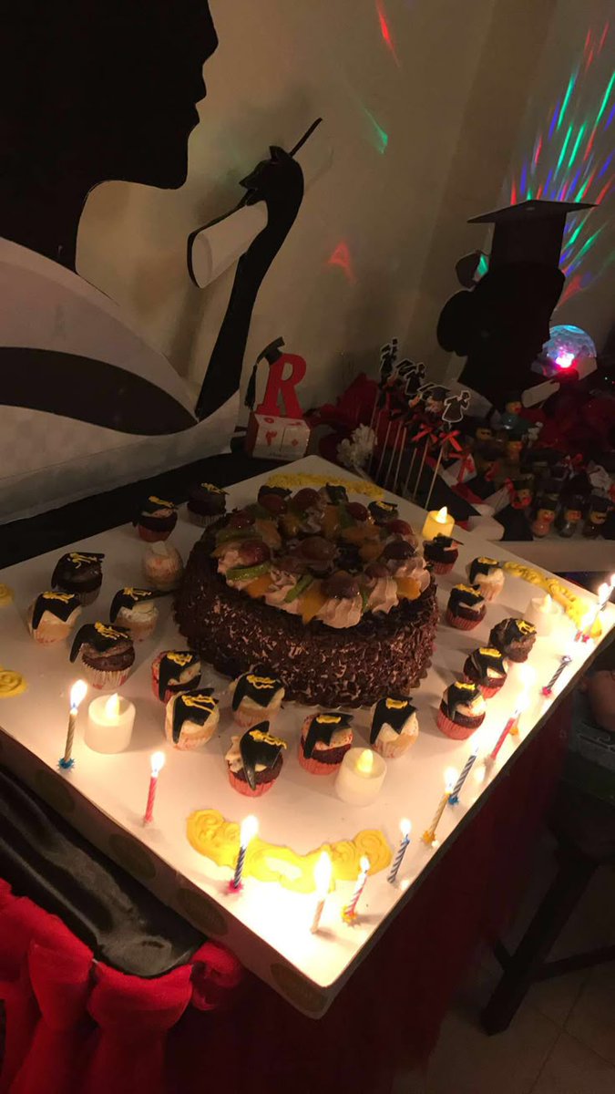 Tessa_evelyn tweet media