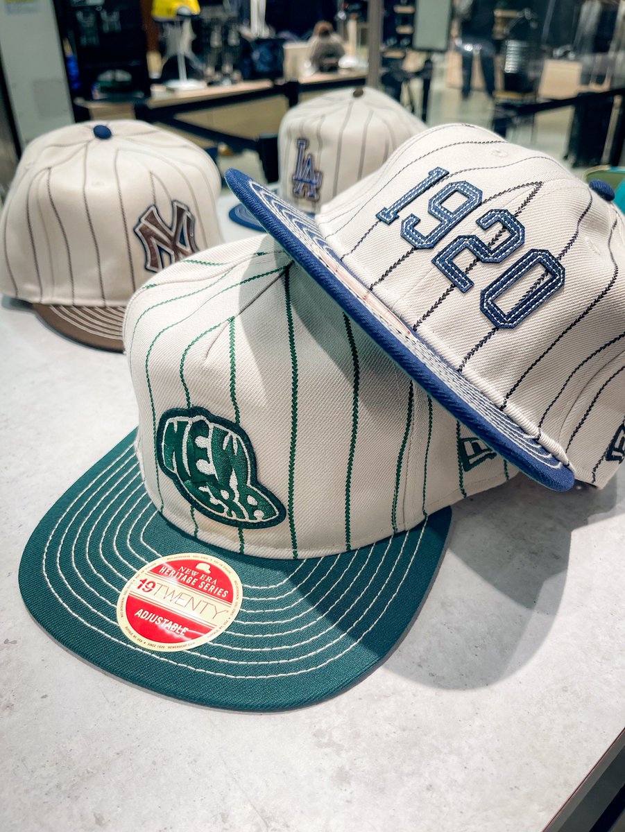 超破格❗️】MLBヤンキース リバーシブル 90s 超レア早い者勝ちです