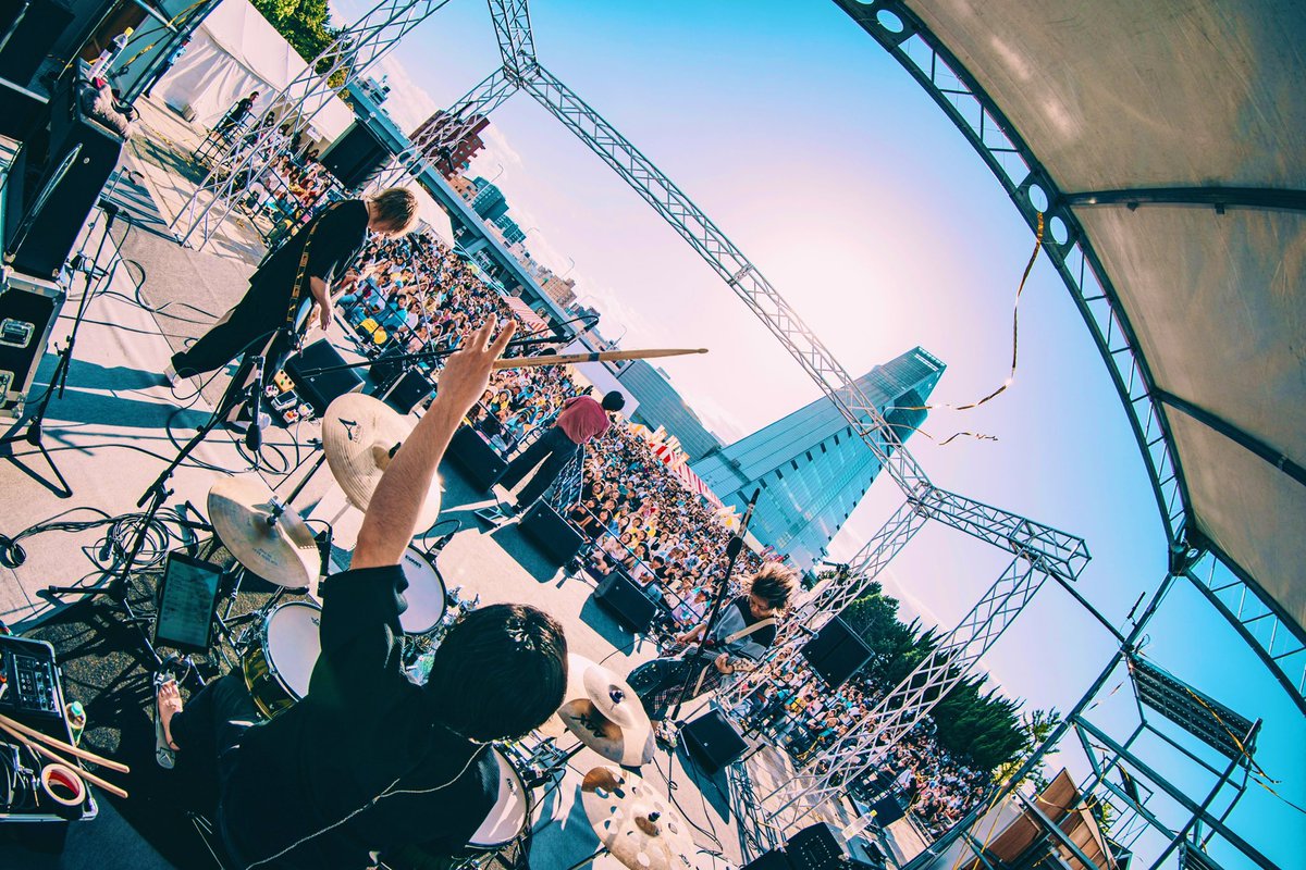 riki_yoshida42's tweet photo. RABまつり！
熱かった！本当に楽しかった！
去年よりもたくさんの人に聴いてもらえて嬉しかったし、やさしいひとたち。のタオルめっちゃ見えたよーありがとうね🫶 https://t.co/EpgXNjnGEG
