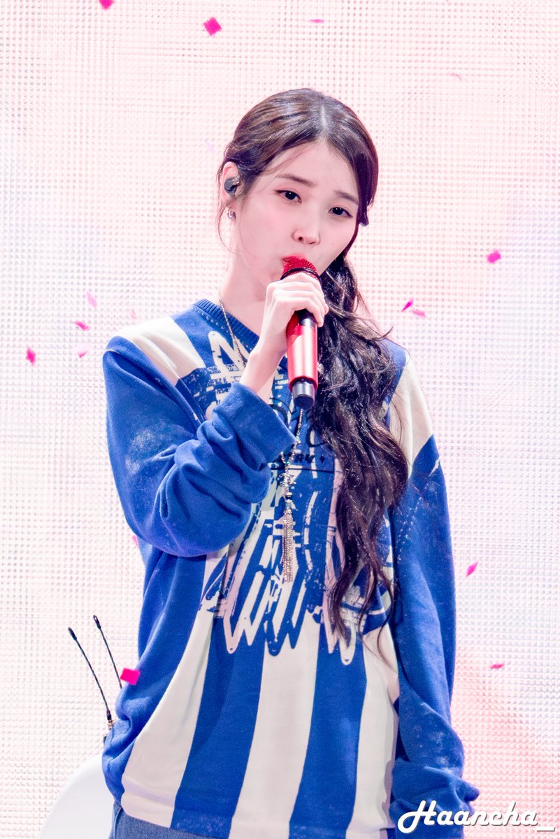 250914 #아이유 #IU
팬밋업 바이썸머 2
