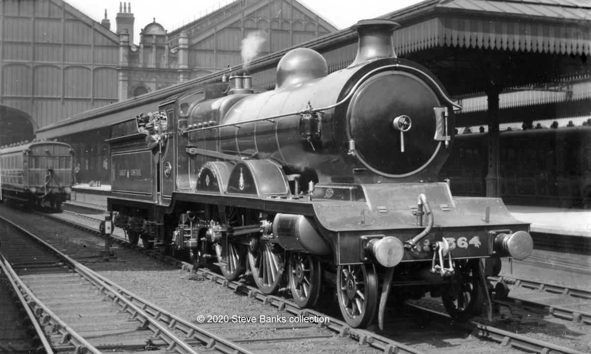 original B/W photo: Steve Banks, colour: Krynio