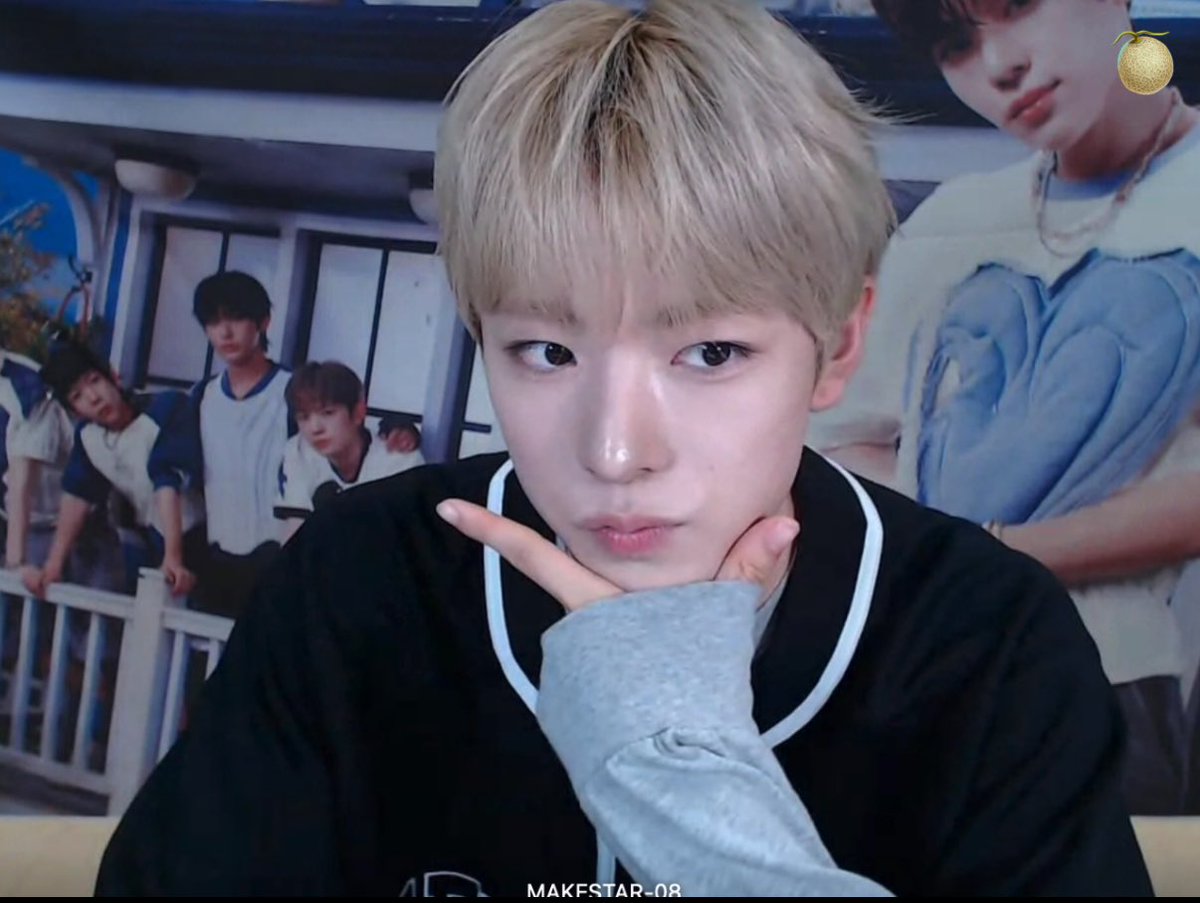 멜 tweet media