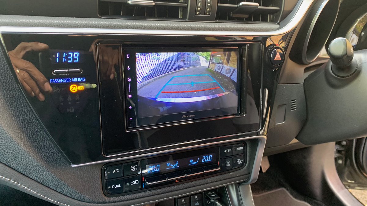 dynamic_audio's tweet image. Toyota Auris 2016 model upgraded with the popular Pioneer SPH-DA77DAB wireless CarPlay stereo.

We used Connects2 installation accessories to complete the install and retain the original camera on the vehicle.

@PioneerUK @Connects2 @ToyotaUK